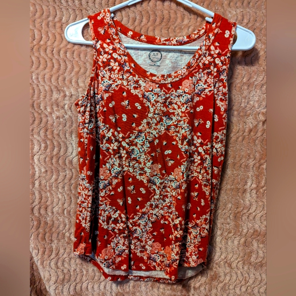 Maurices size small tank